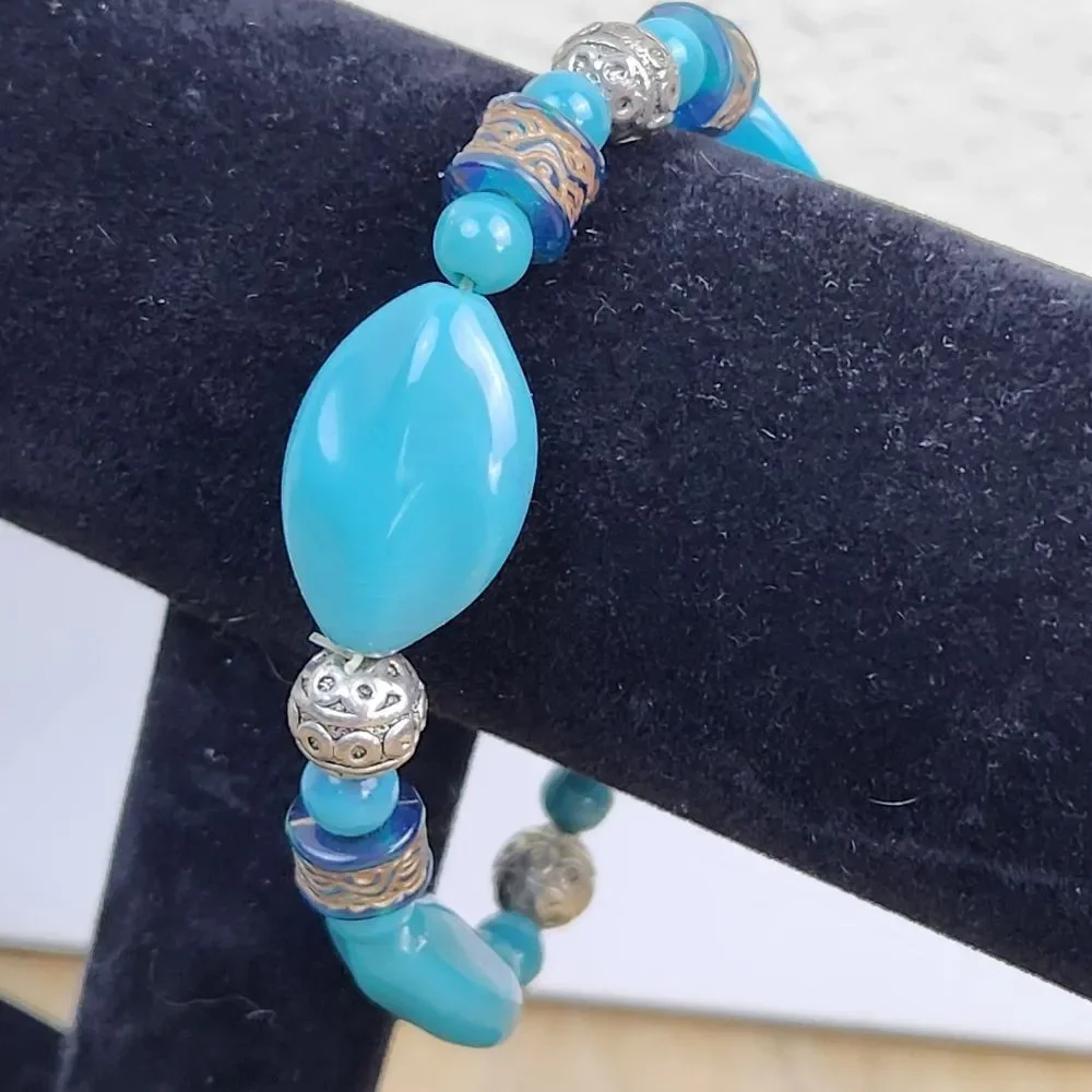 🔺️Turquoise Stone & Antique Silver Plated Beads Stretchy Bracelet